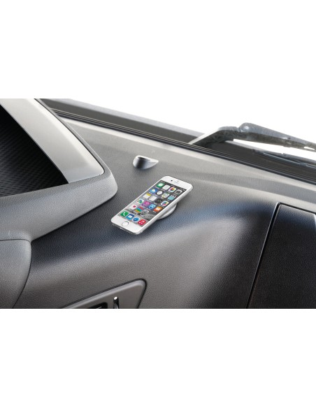 Sticky, base adesiva trasparente multi uso.